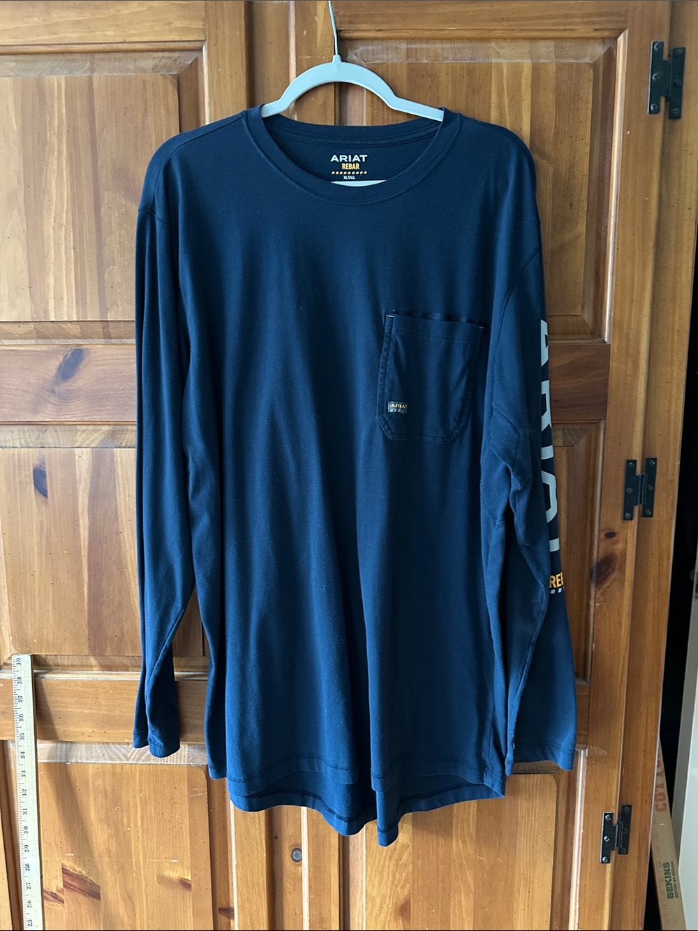 Ariat Long Sleeve Pocket Tee in Navy Blue XLT
